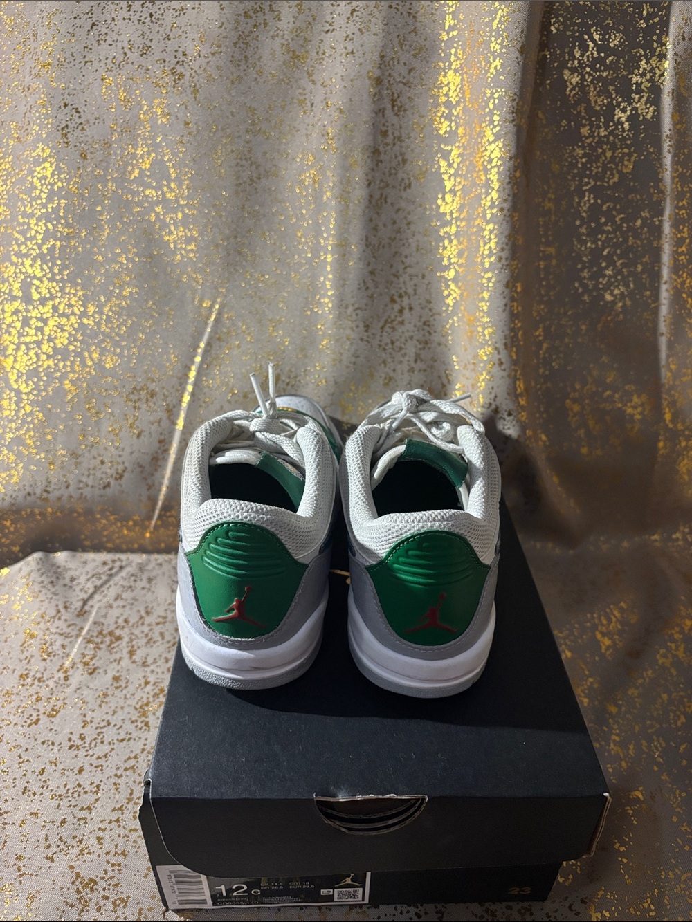 Nike Kids White and Green Sneakers with Yellow Logo - Picture 4 of 6